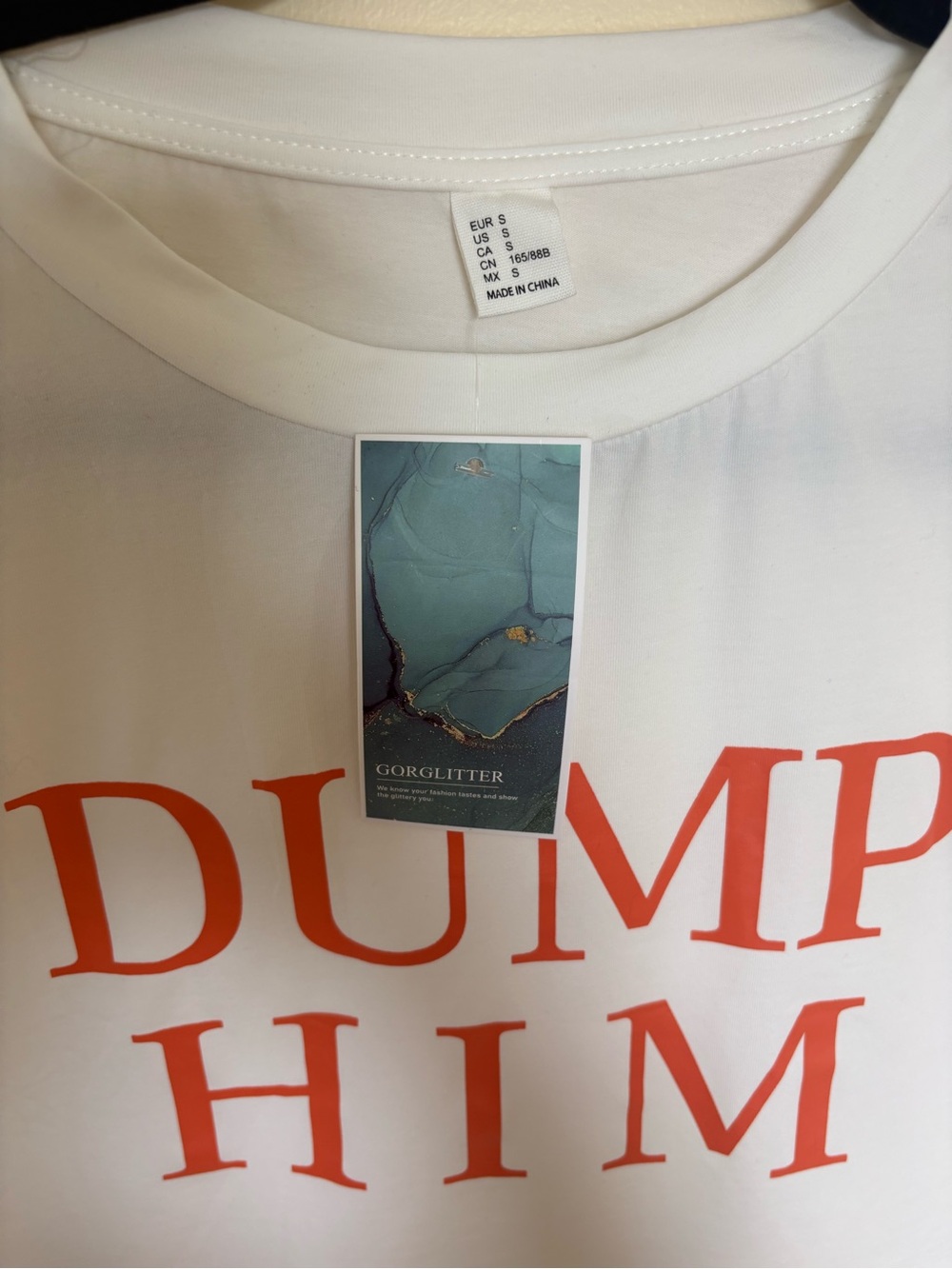 NWT Y2K Women’s White Crop Tank Top with Orange "DUMP HIM" Print - Picture 2 of 4